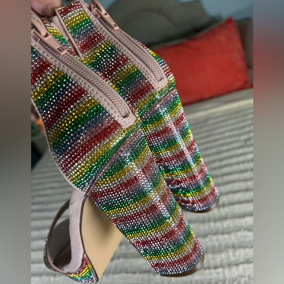 Madden Girl Siren Rainbow Platform Heel Size 9 NEW - Picture 4 of 7